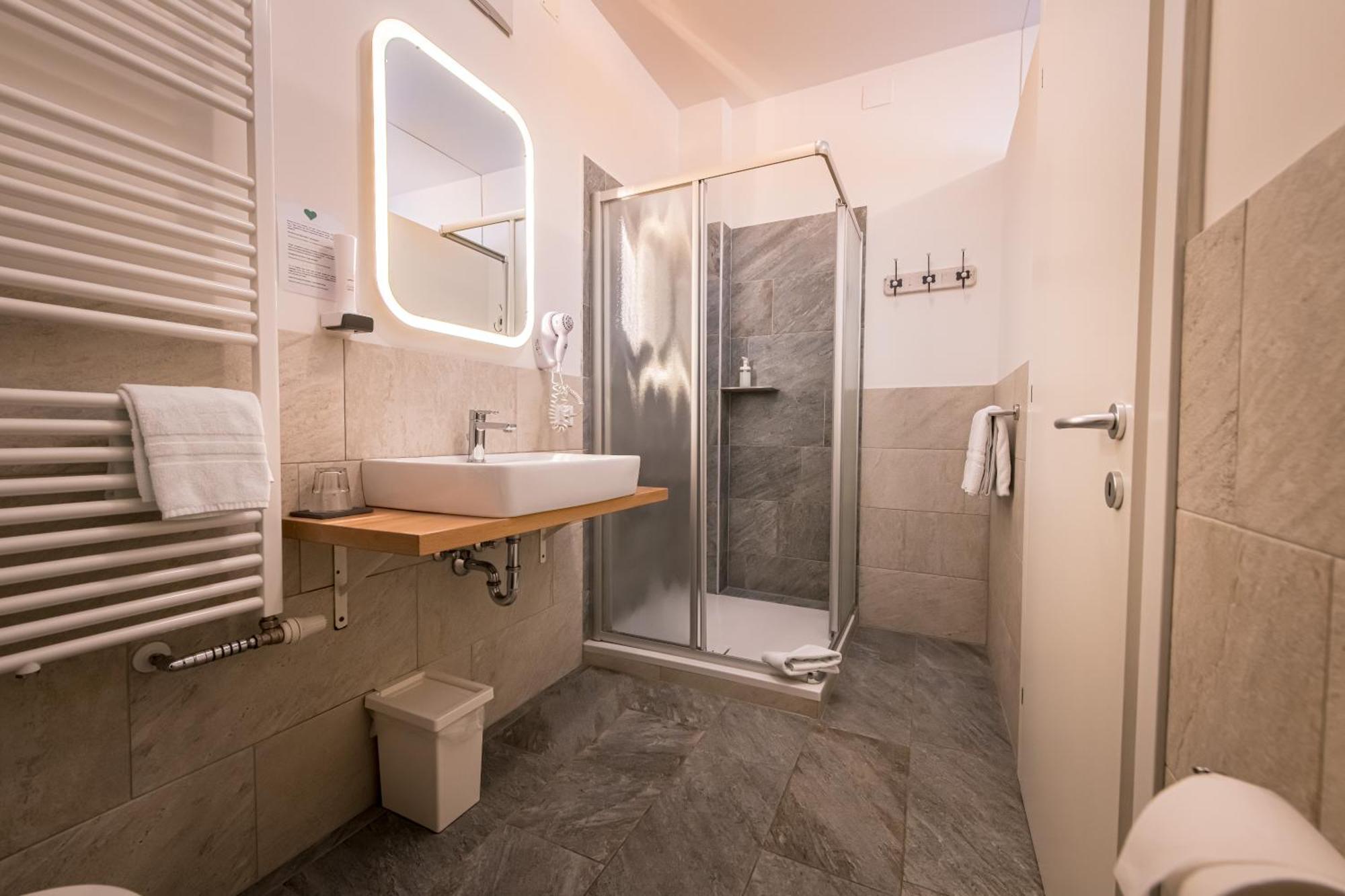 Am Schloss Guest House Бруніко Номер фото