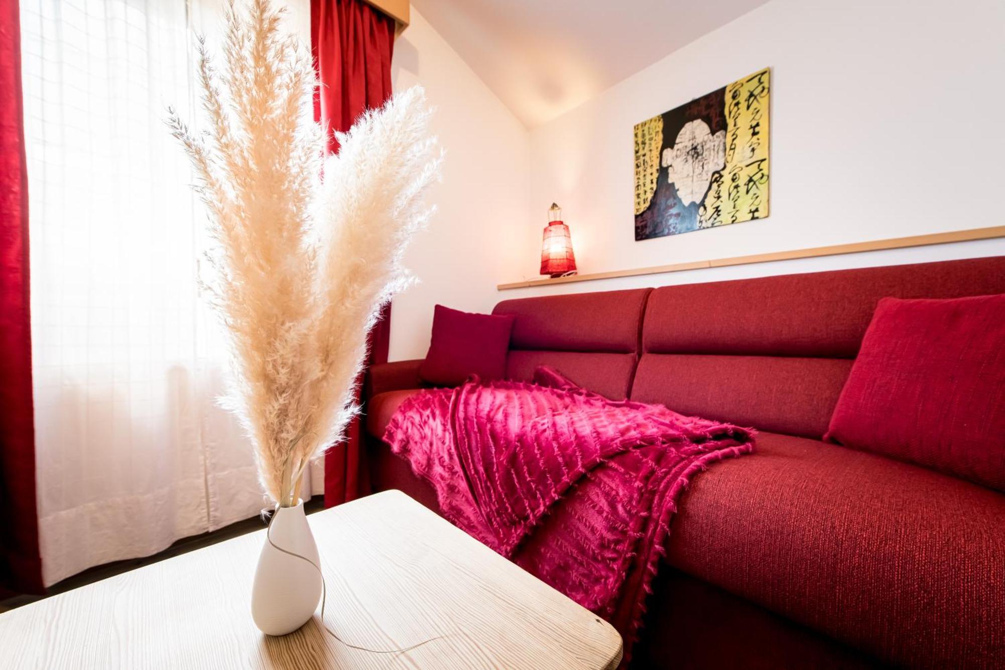Am Schloss Guest House Бруніко Номер фото