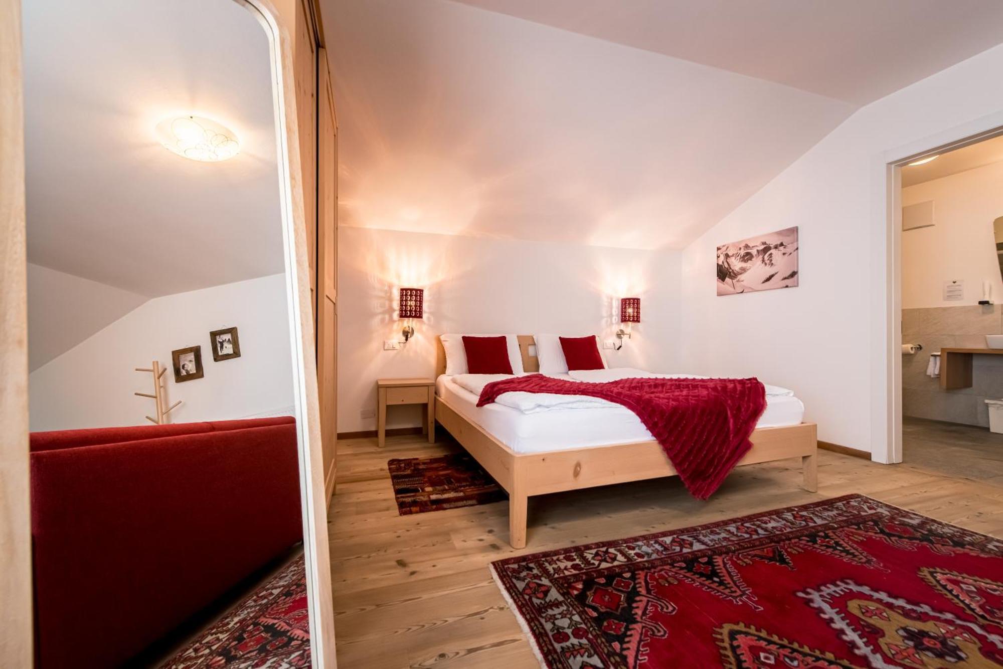 Am Schloss Guest House Бруніко Екстер'єр фото